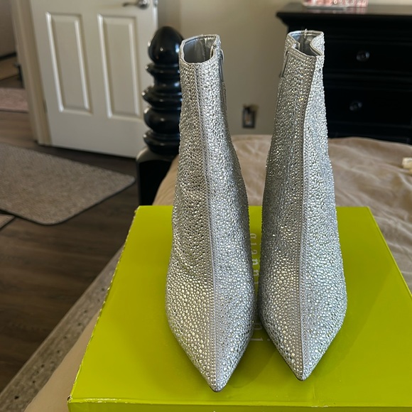 Gianni Bini Shoes - NWT Gianni Bini Boots 🪩